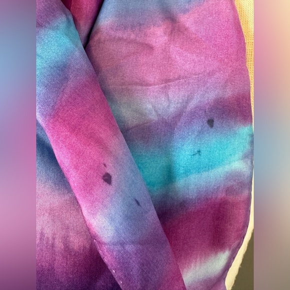 Artisan Signed Silky Scarf 12” x 78” - Picture 4 of 6